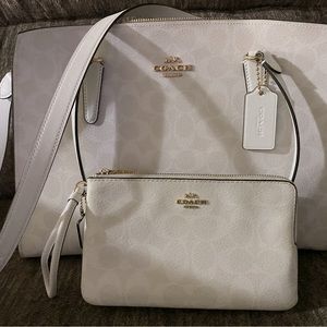 Coach Signature Tatum Carryall with matching signature double zip wallet